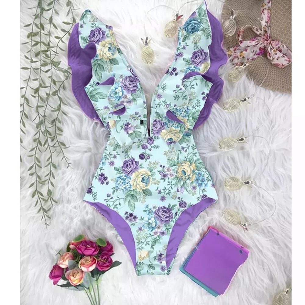 Adorable swimming suit L